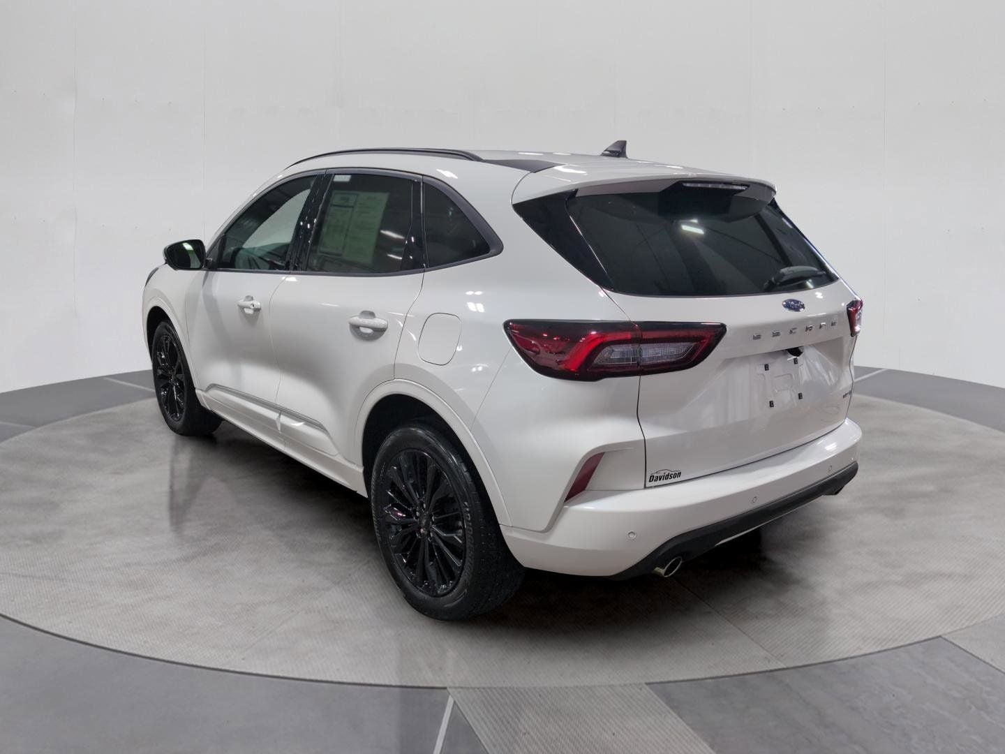 2023 Ford Escape ST-Line Elite