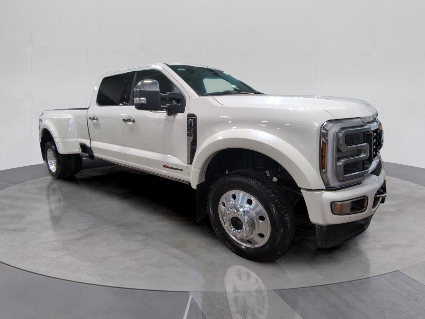 2024 Ford F-450SD Platinum DRW