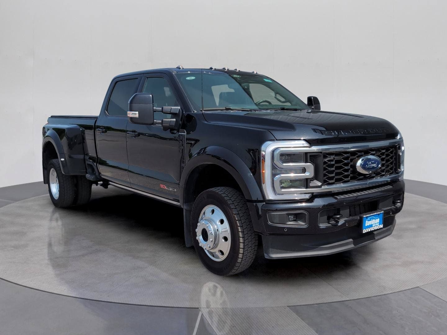 2026 Ford F-450SD Platinum DRW