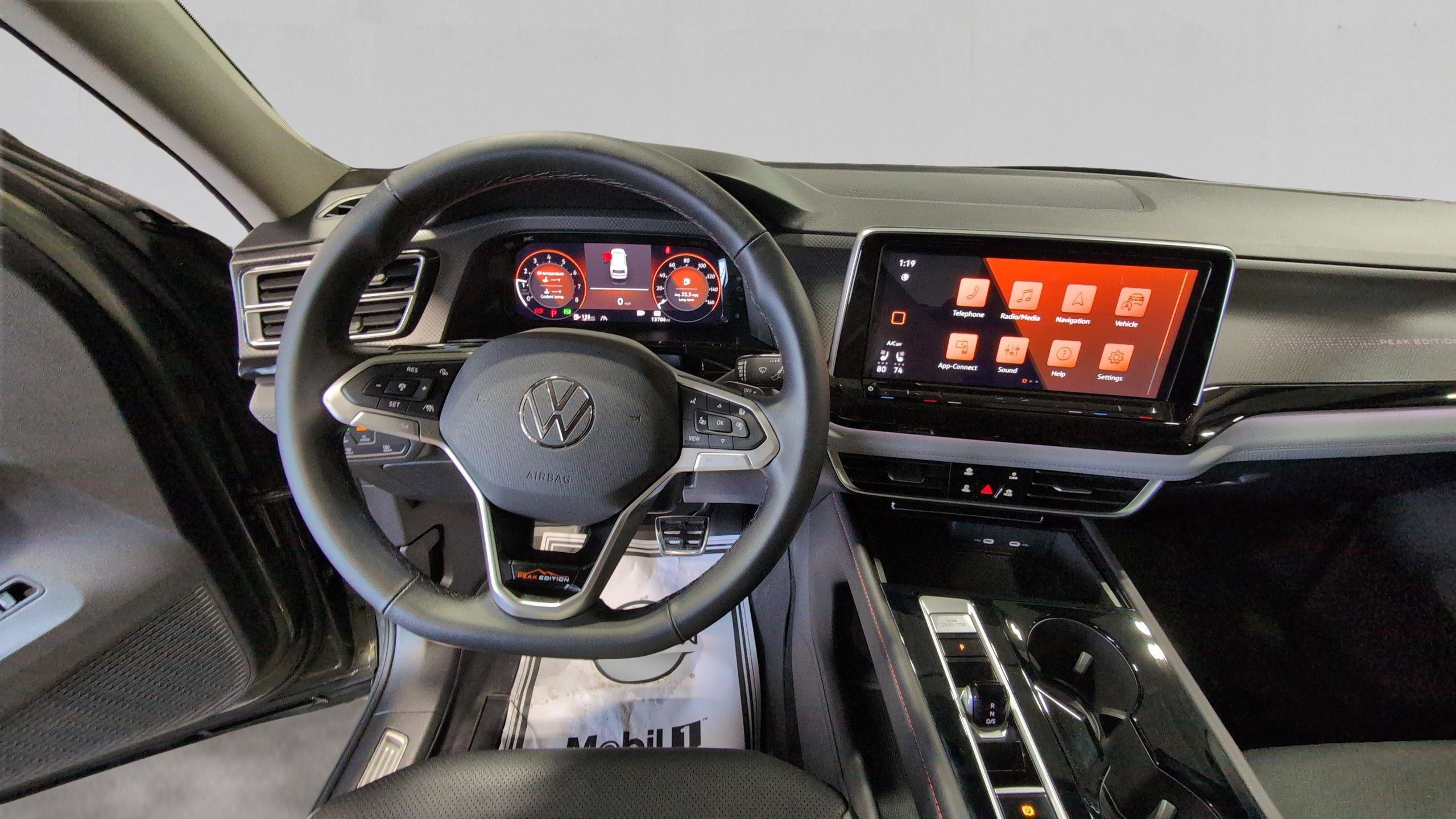 2025 Volkswagen Atlas 2.0T Peak Edition