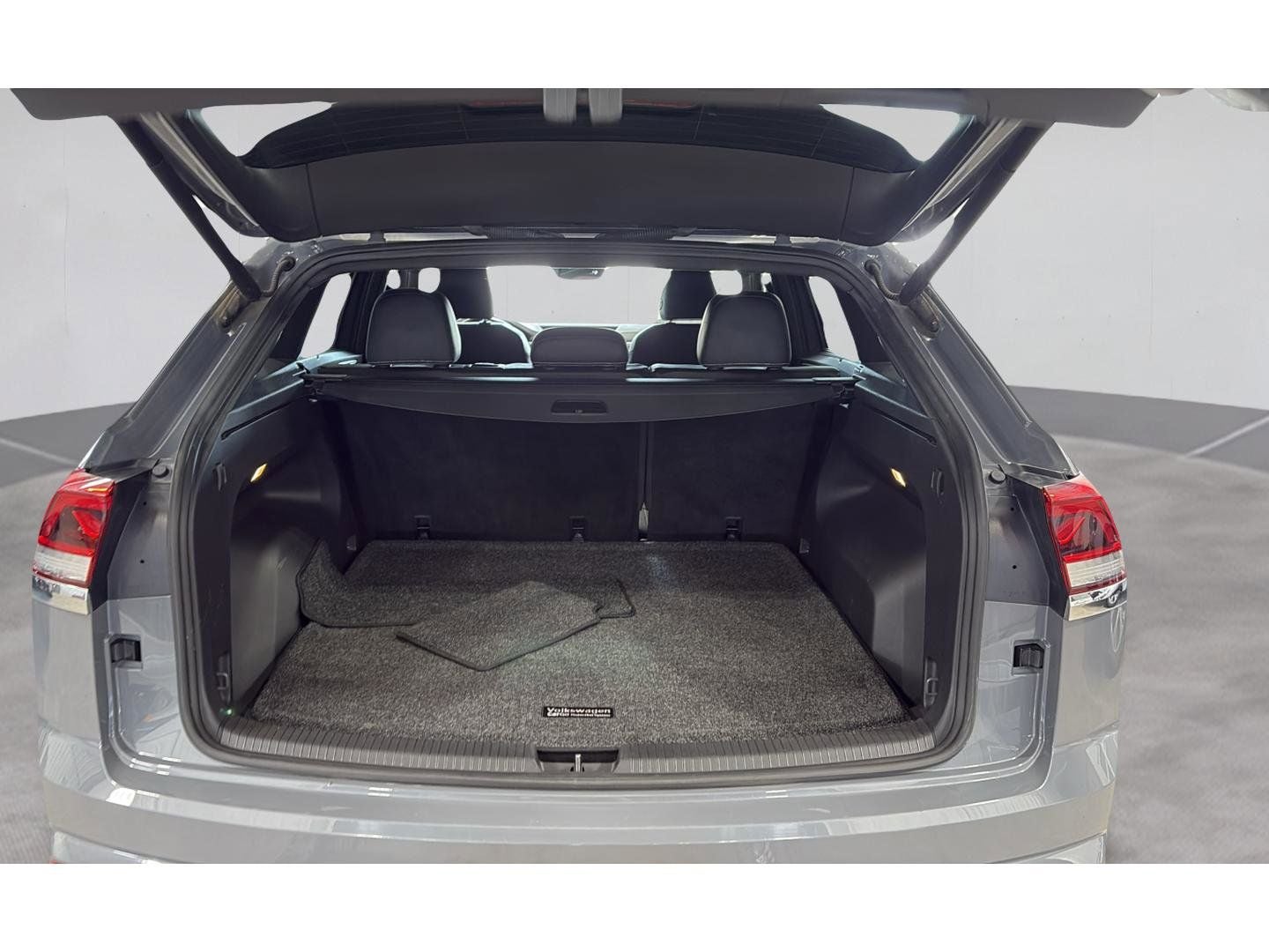 2021 Volkswagen Atlas Cross Sport 3.6L V6 SEL Premium R-Line