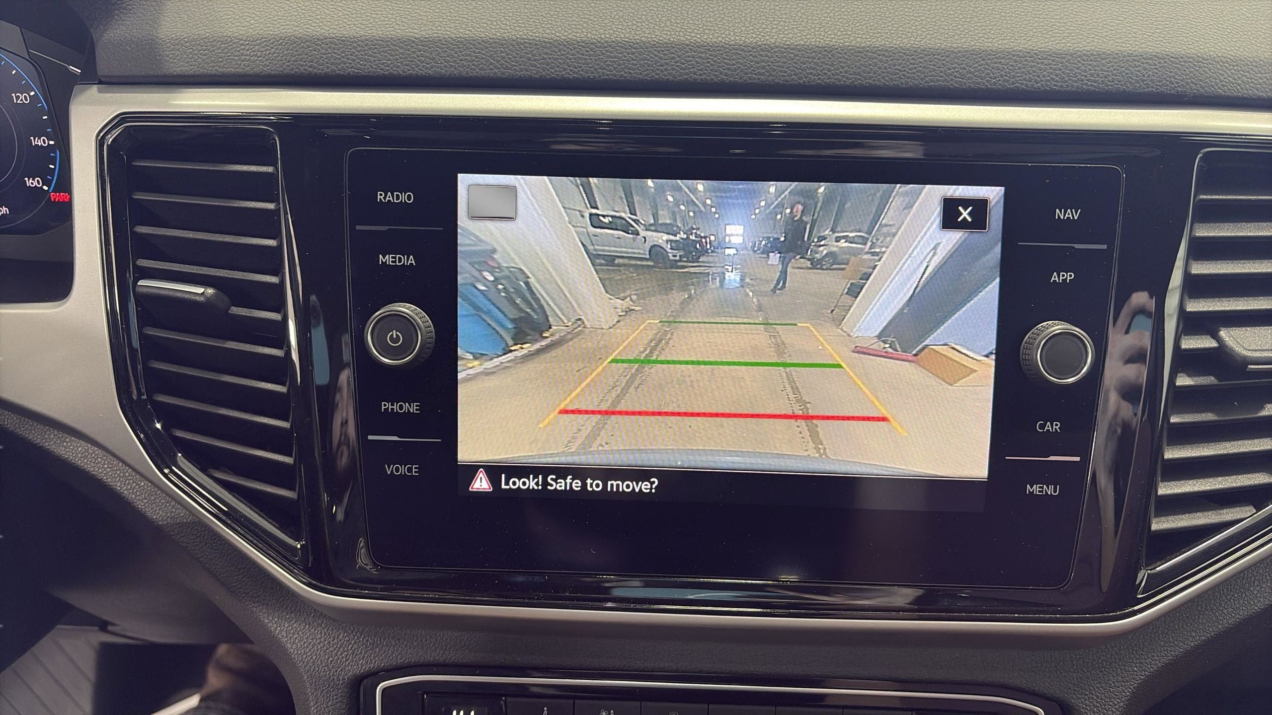 2021 Volkswagen Atlas Cross Sport 3.6L V6 SEL Premium R-Line