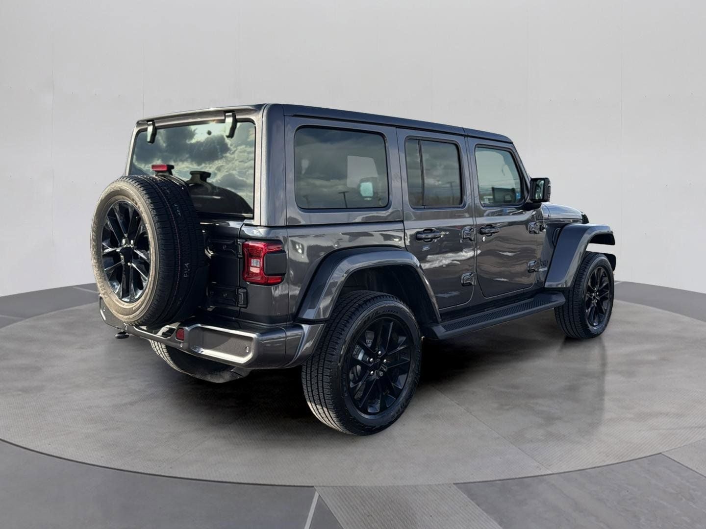 2021 Jeep Wrangler Unlimited Sahara High Altitude