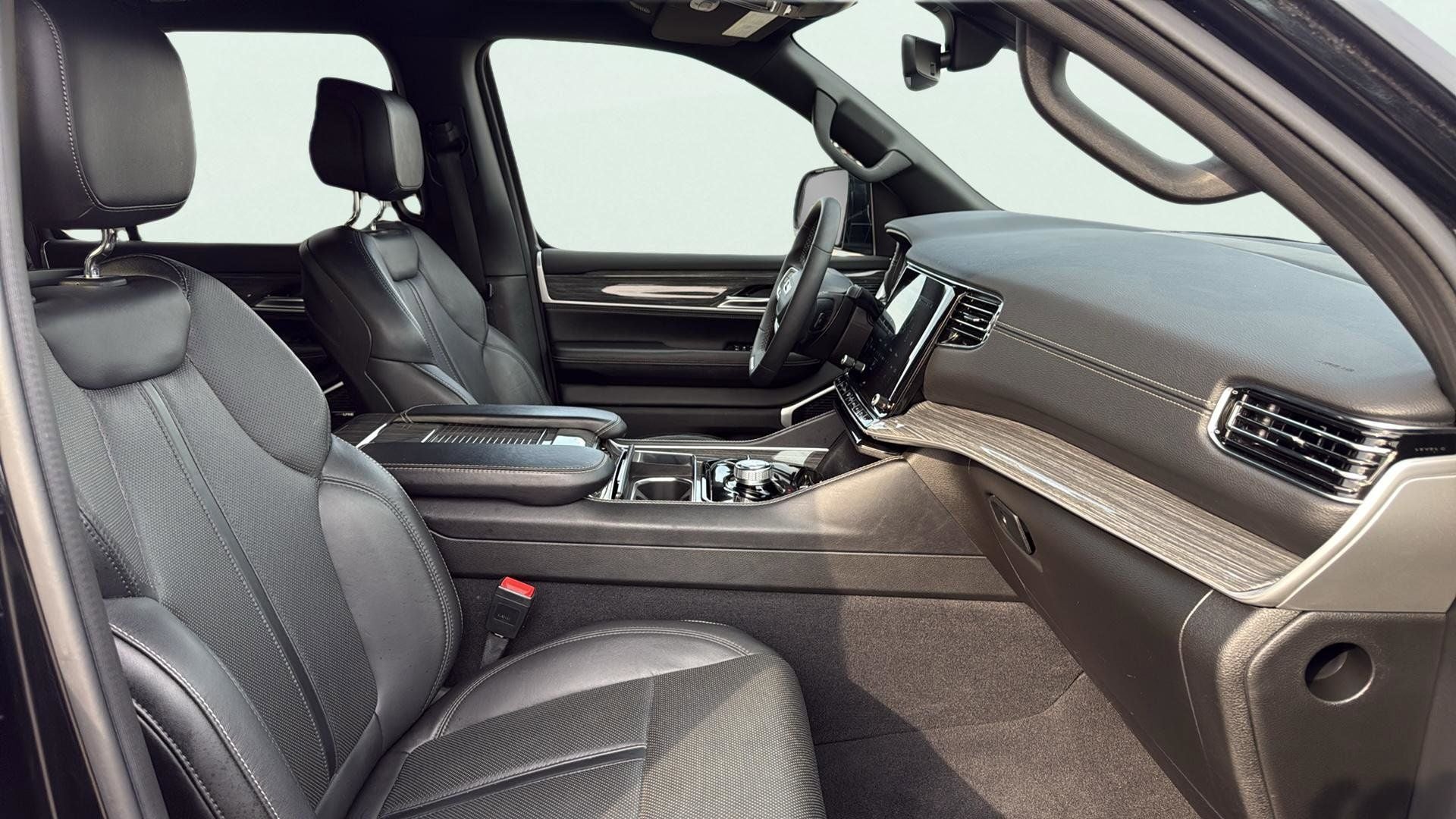 2022 Jeep Wagoneer Series II