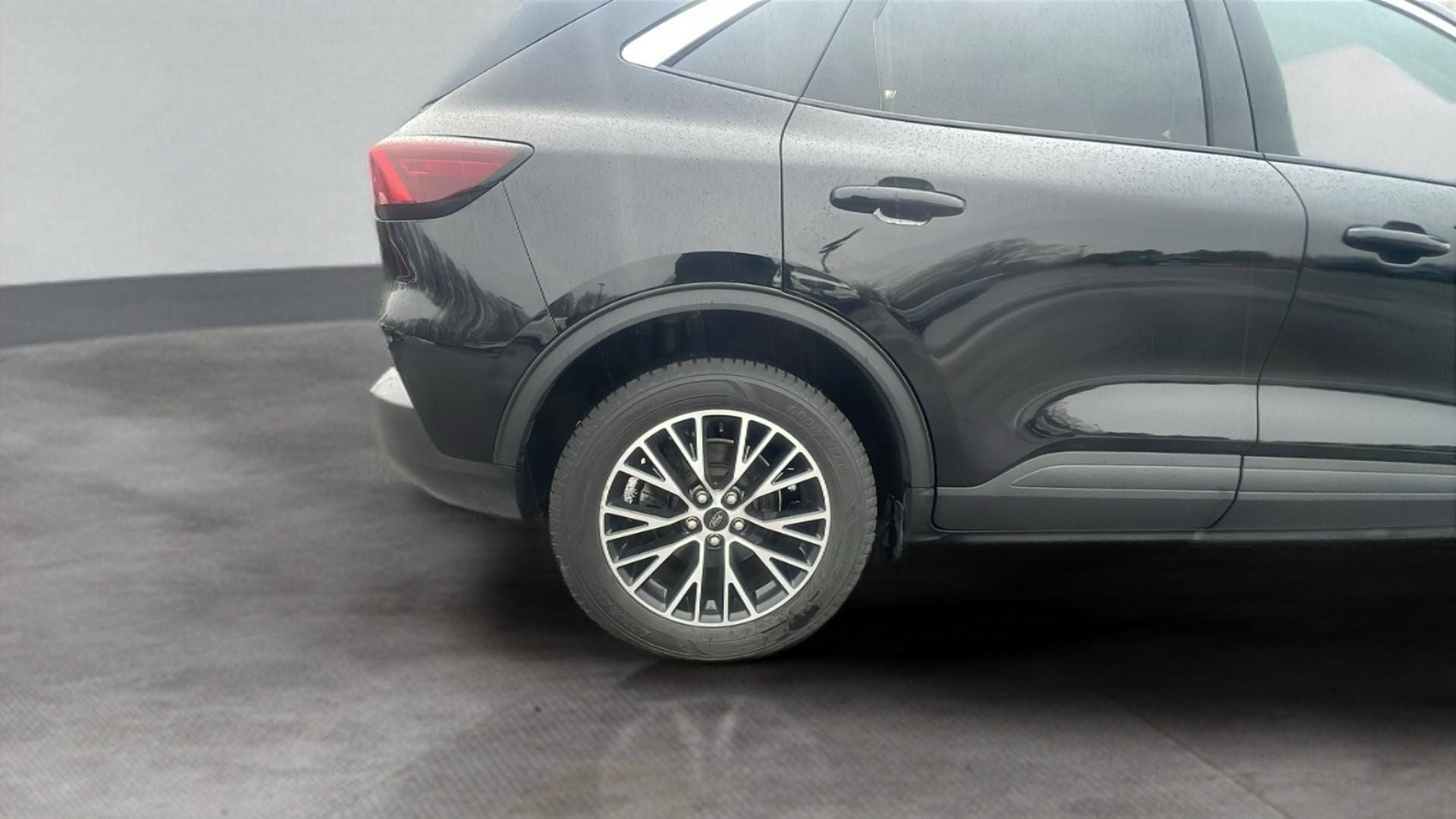 2023 Ford Escape Plug-In Hybrid Base