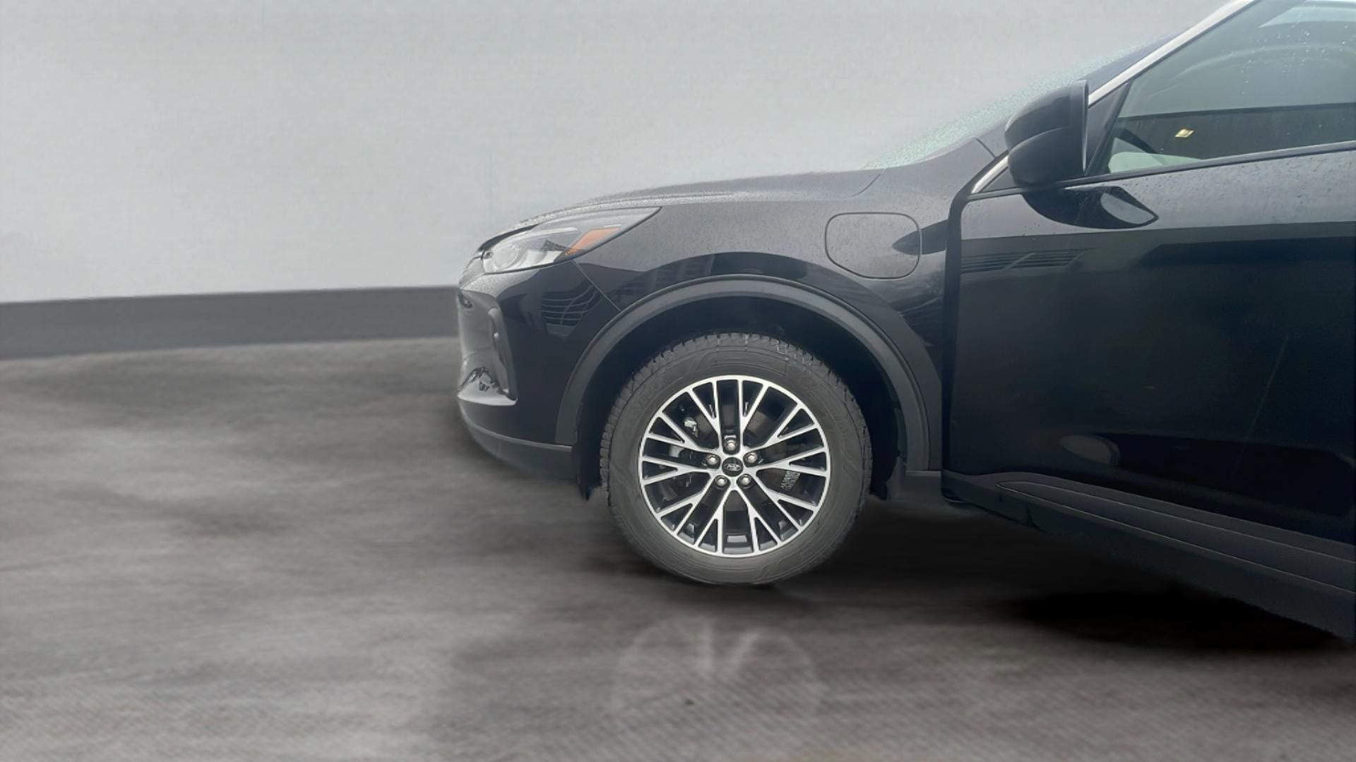 2023 Ford Escape Plug-In Hybrid Base