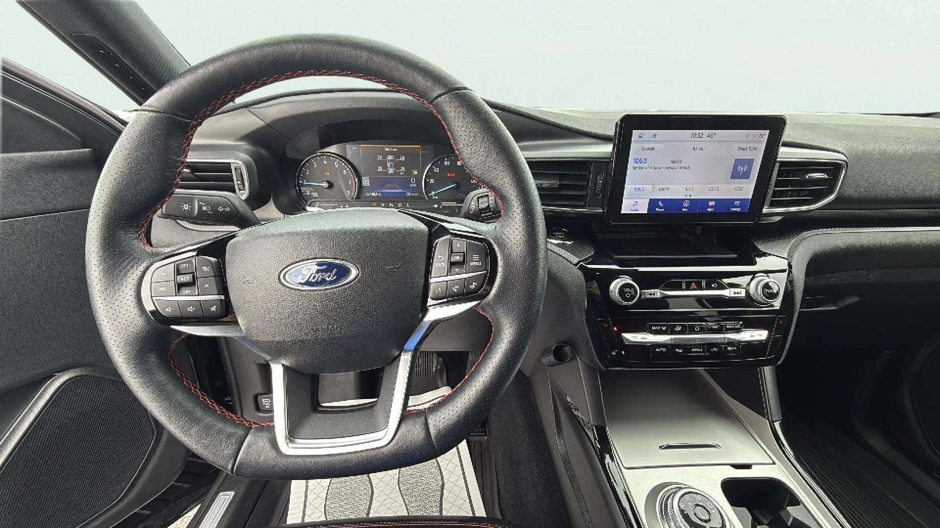 2023 Ford Explorer ST-Line