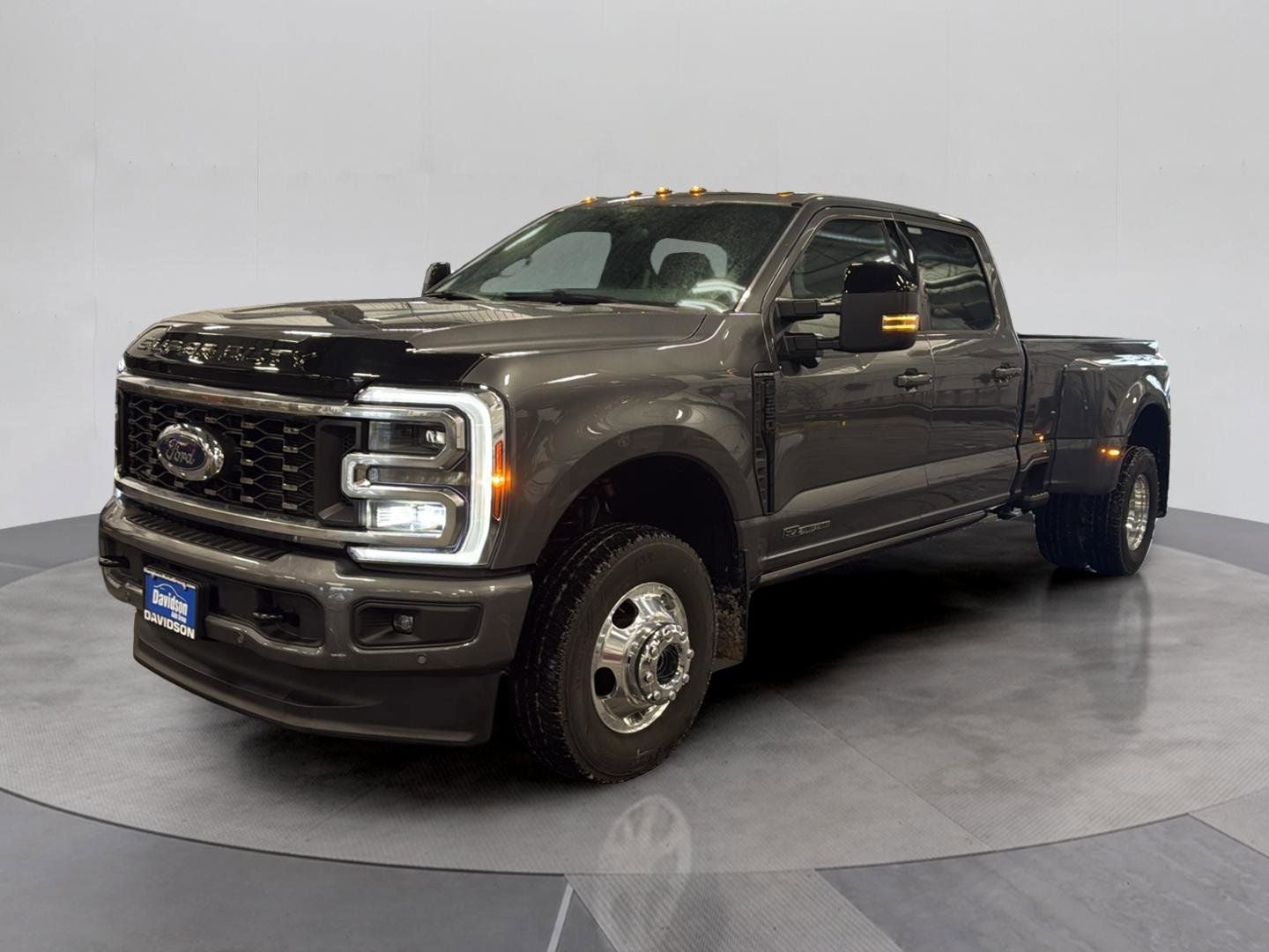 2025 Ford F-350SD Platinum DRW