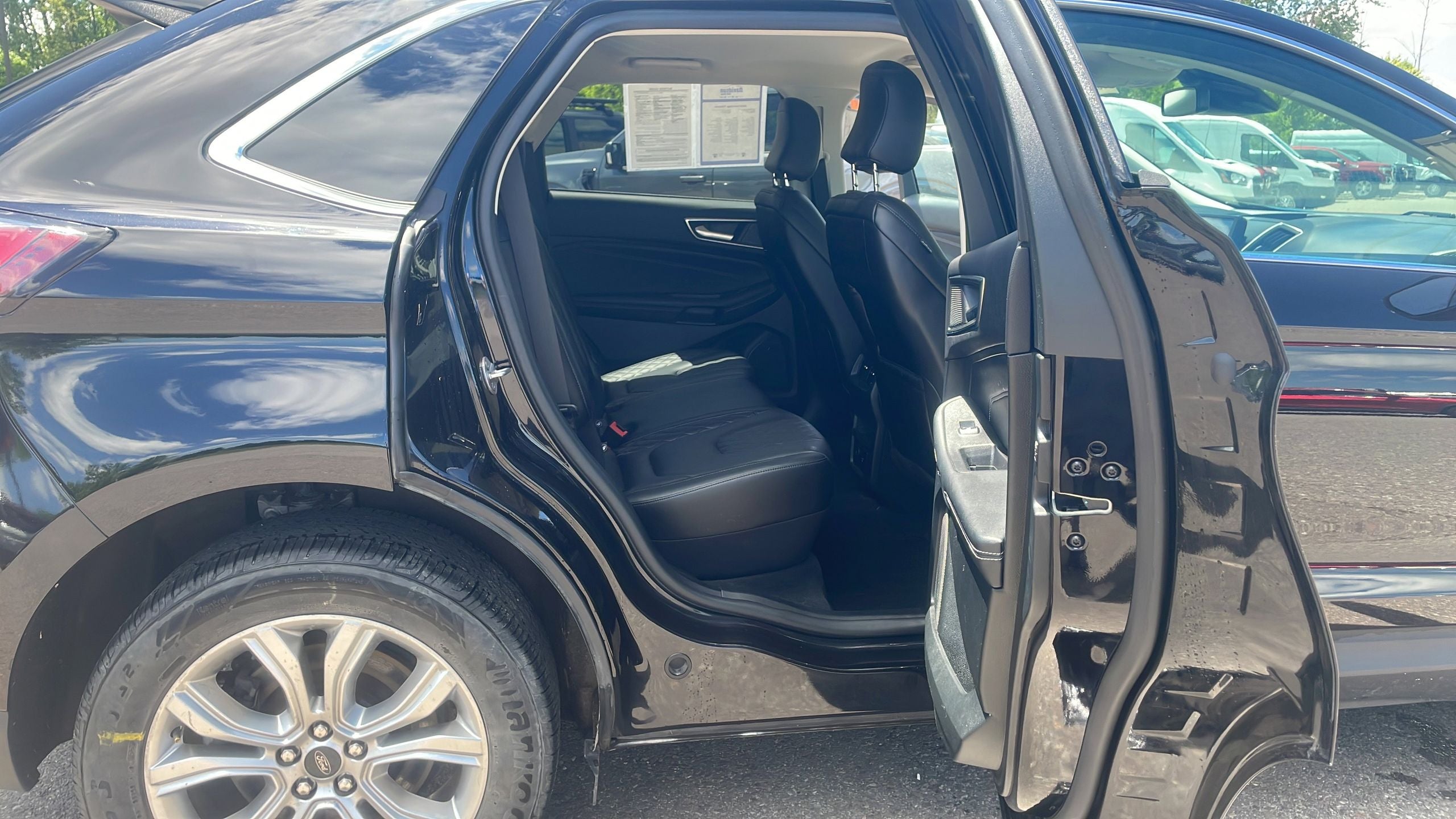 2023 Ford Edge Titanium