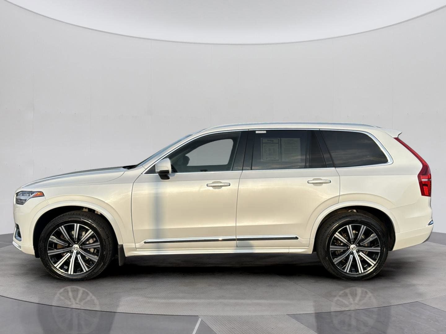 2022 Volvo XC90 T6 Inscription