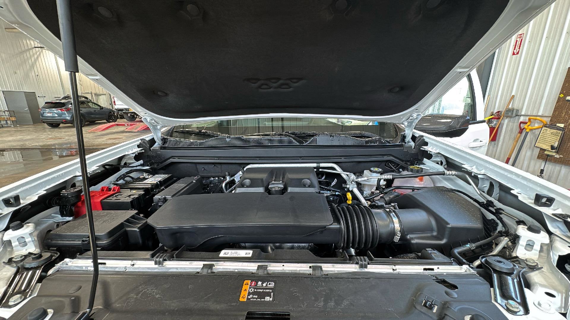 2025 Chevrolet Colorado WT/LT