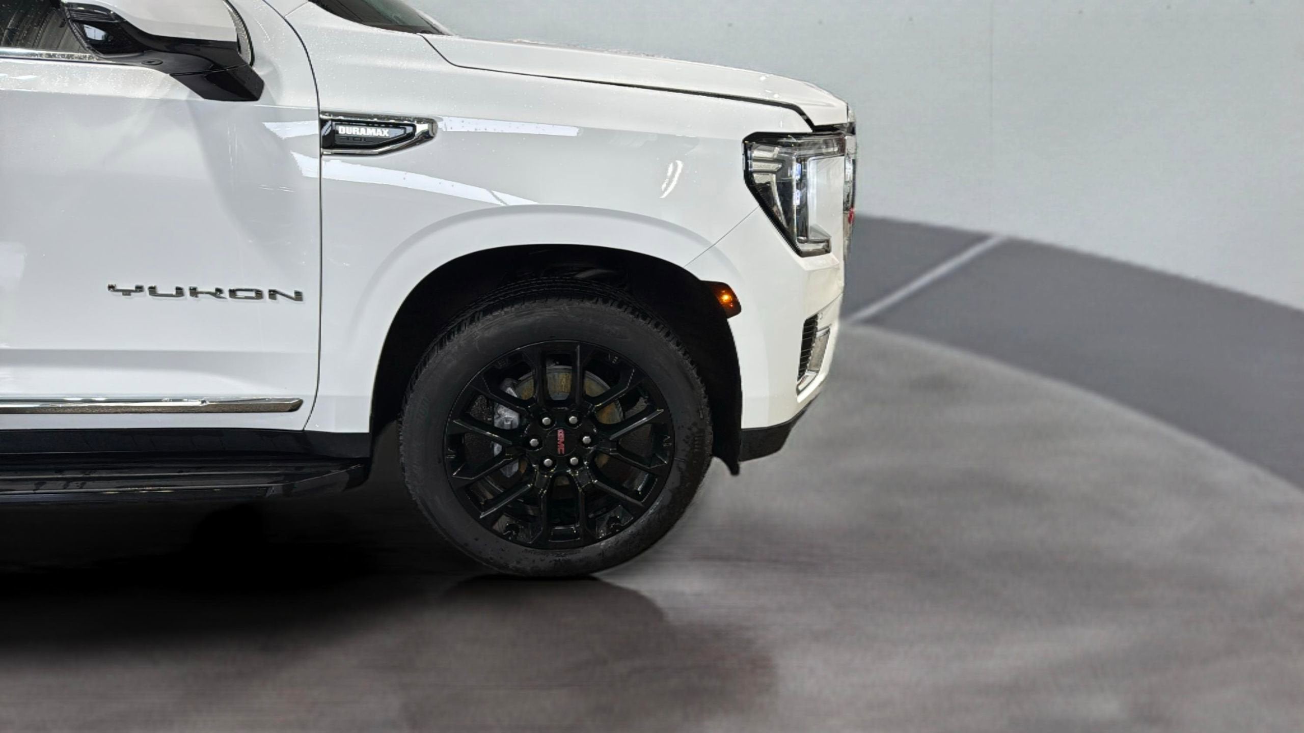 2024 GMC Yukon SLT