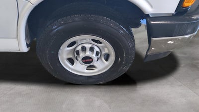 2025 GMC Savana Cutaway 3500 1WT