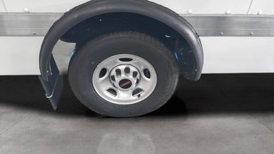 2025 GMC Savana Cutaway 3500 1WT