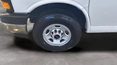 2025 GMC Savana Cutaway 3500 1WT