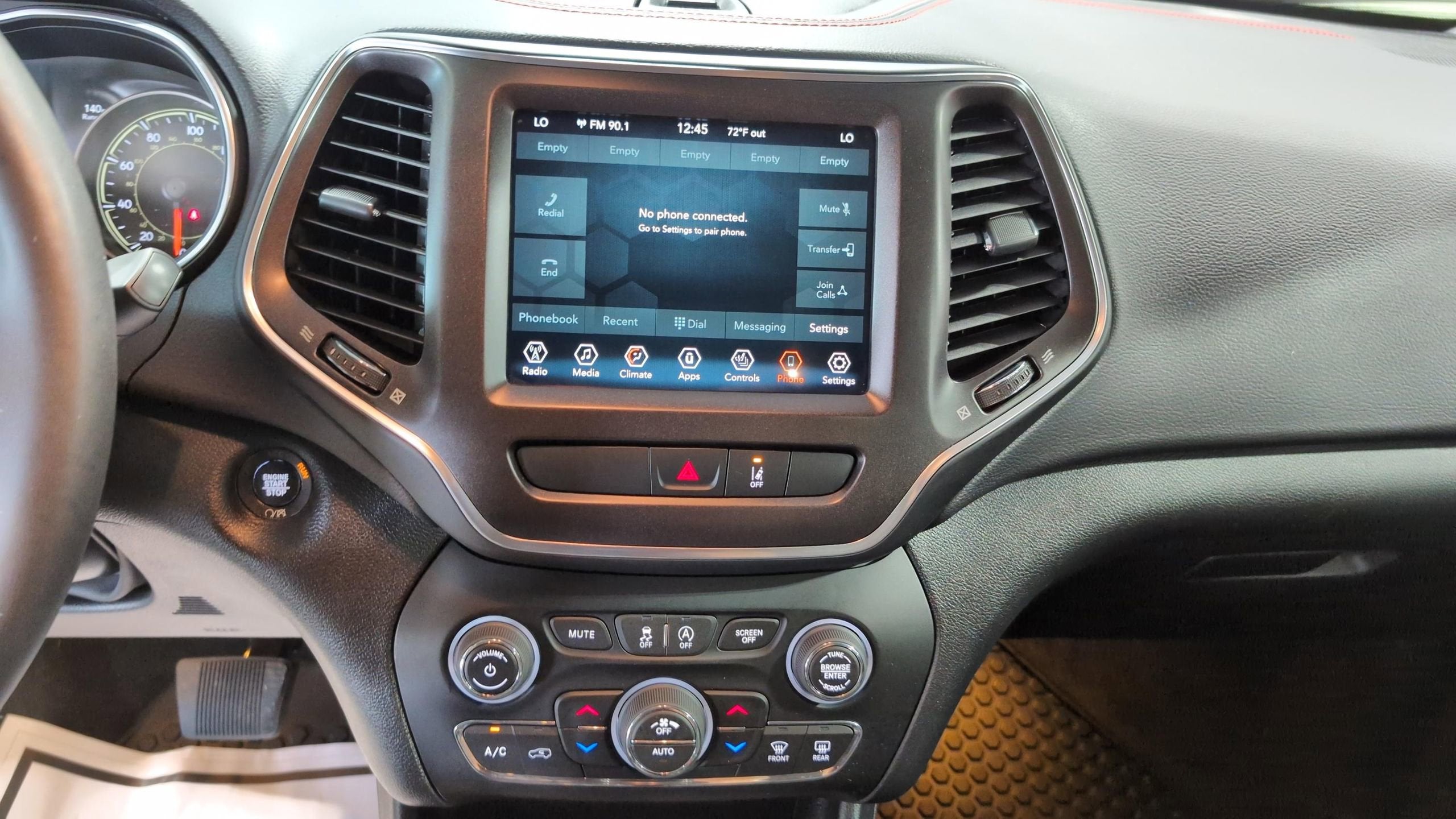 2022 Jeep Cherokee Trailhawk