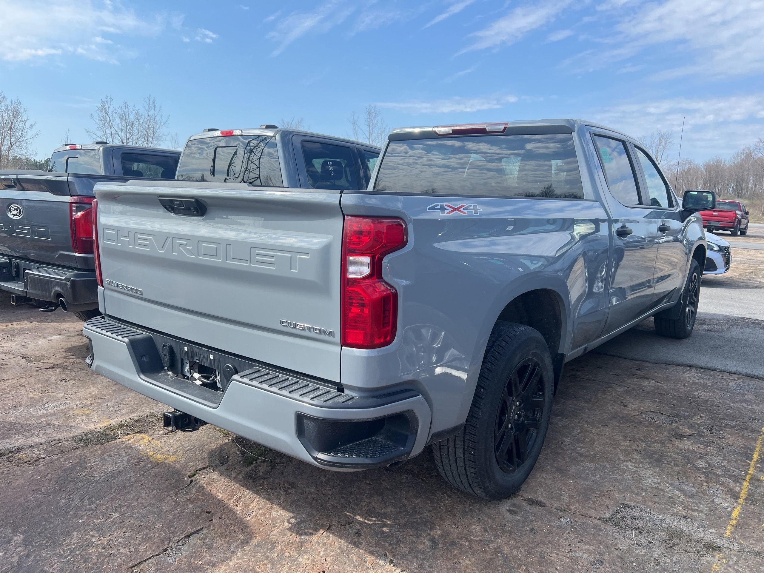 2024 Chevrolet Silverado 1500 Custom