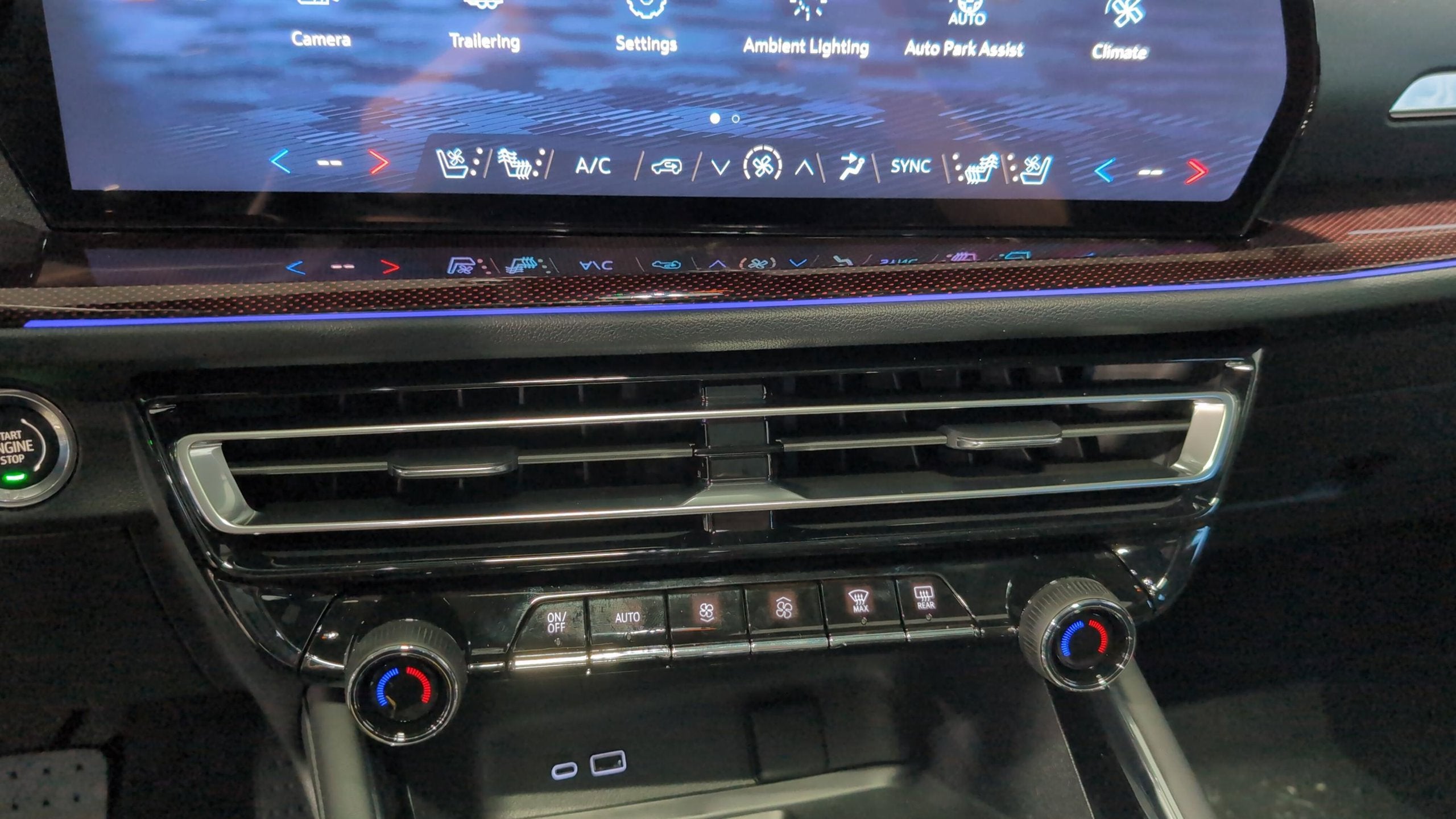 2027 Chevrolet Traverse RS