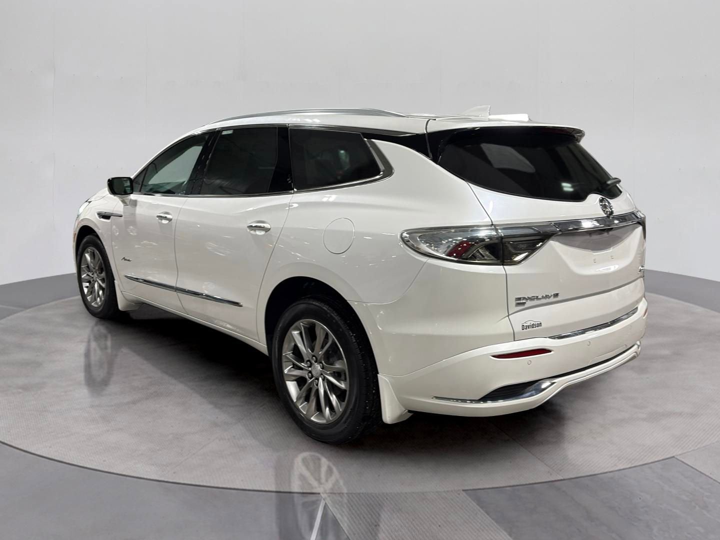2022 Buick Enclave Avenir