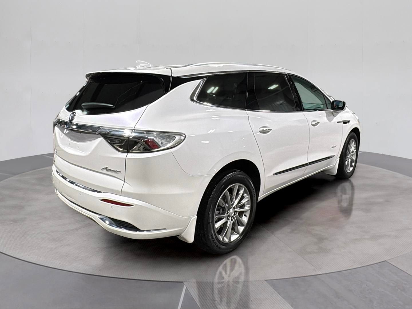 2022 Buick Enclave Avenir