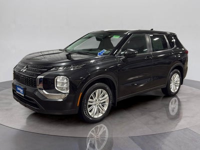 2022 Mitsubishi Outlander ES