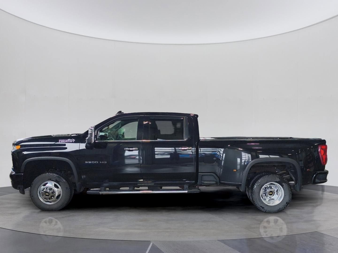 2022 Chevrolet Silverado 3500 HD High Country DRW