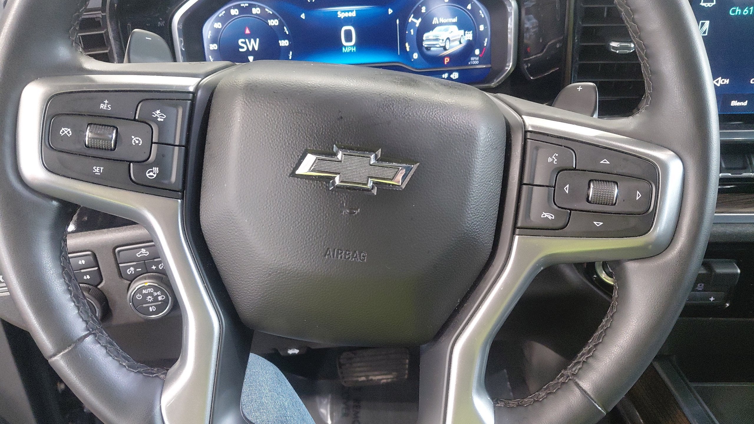 2024 Chevrolet Silverado 1500 RST