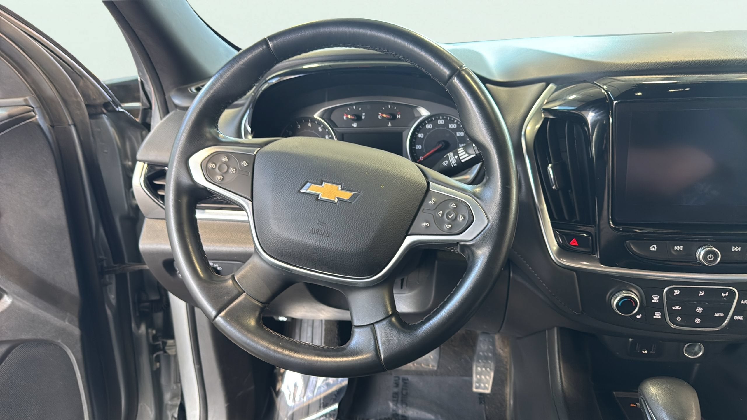 2024 Chevrolet Traverse Limited LT Cloth