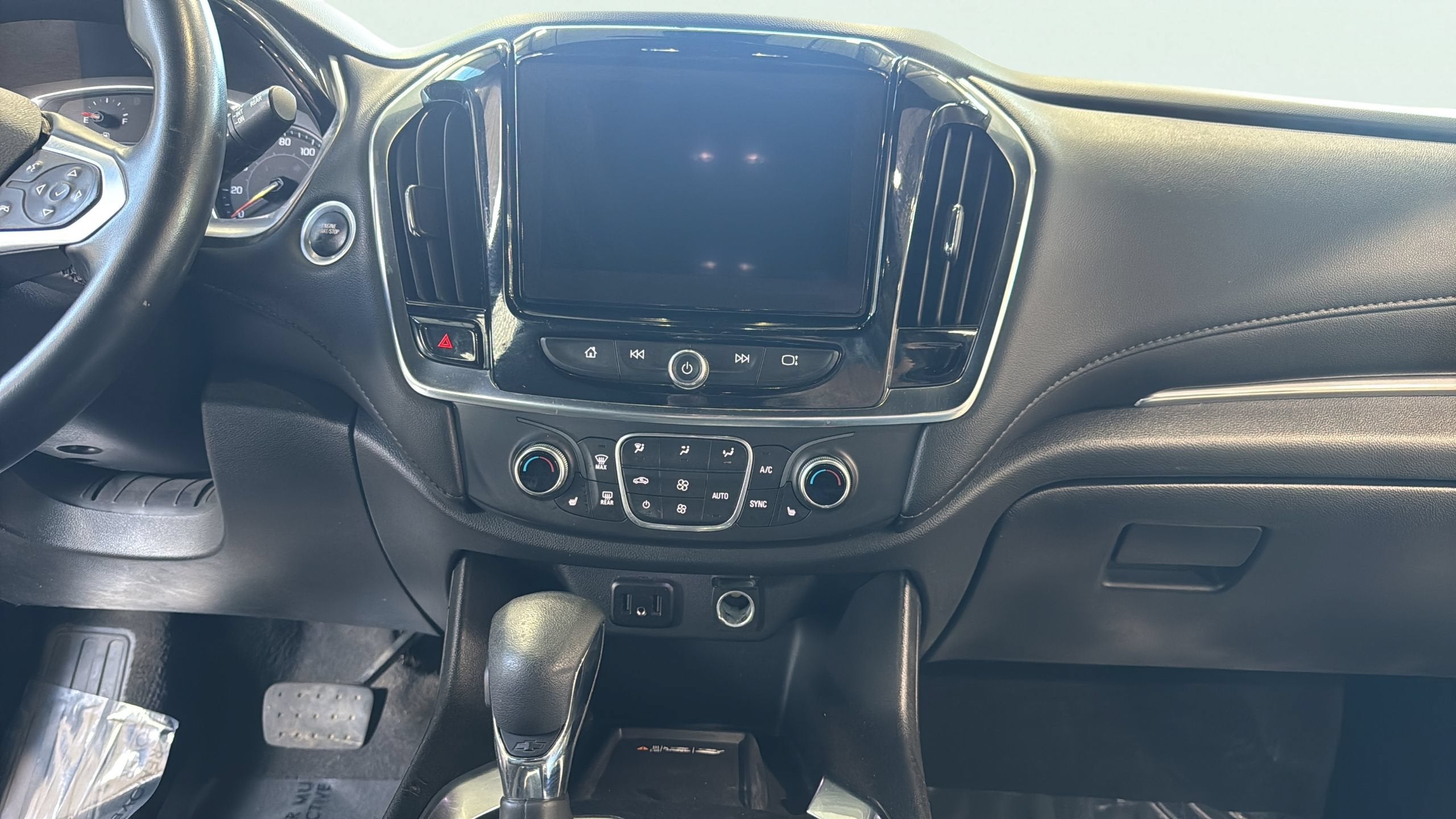 2024 Chevrolet Traverse Limited LT Cloth