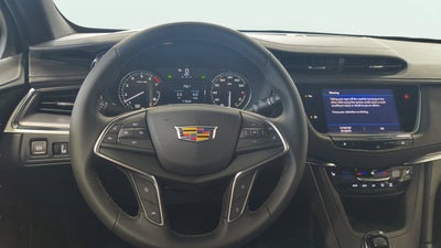 2026 Cadillac XT5 Luxury