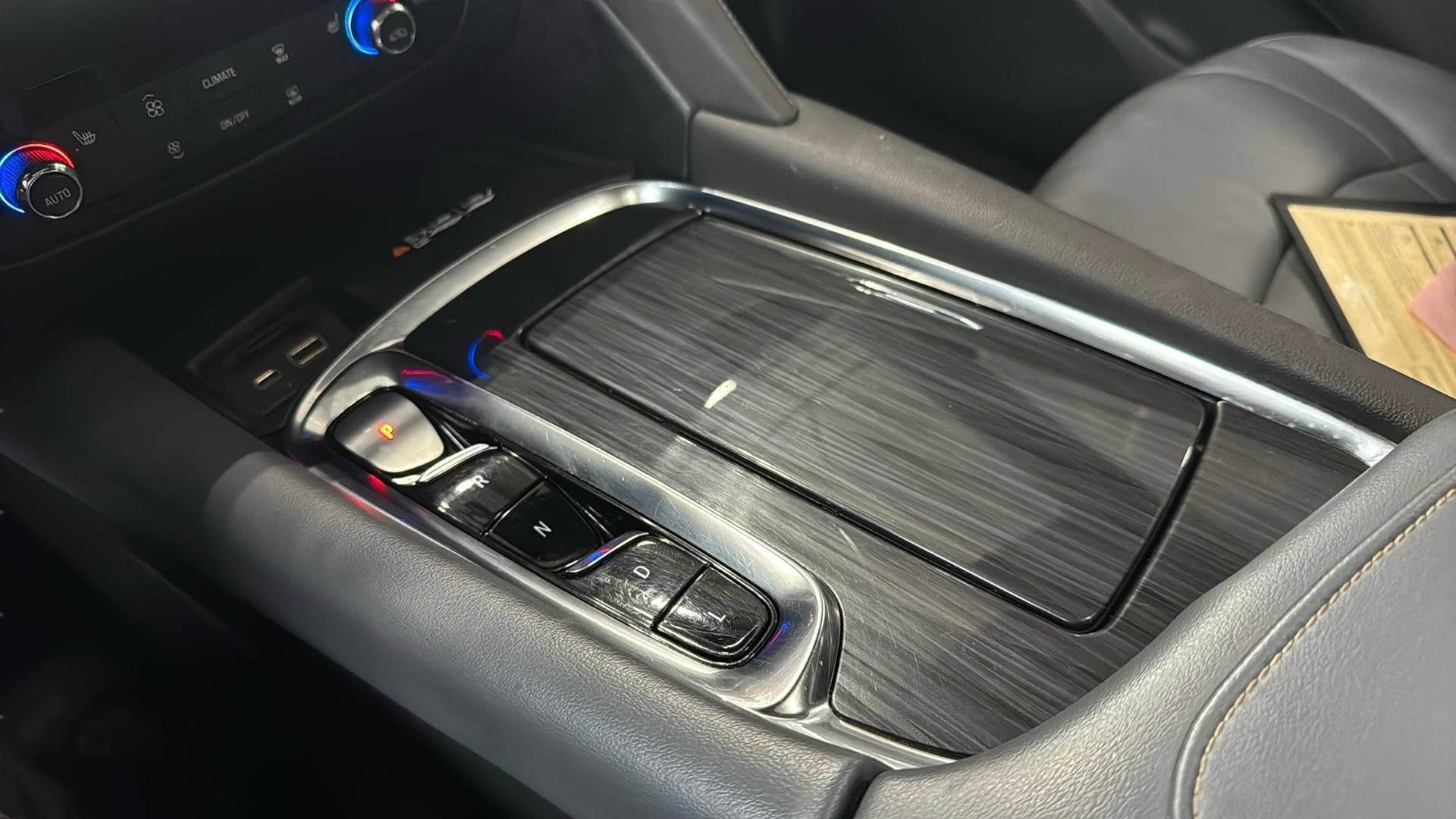 2022 Buick Enclave Essence