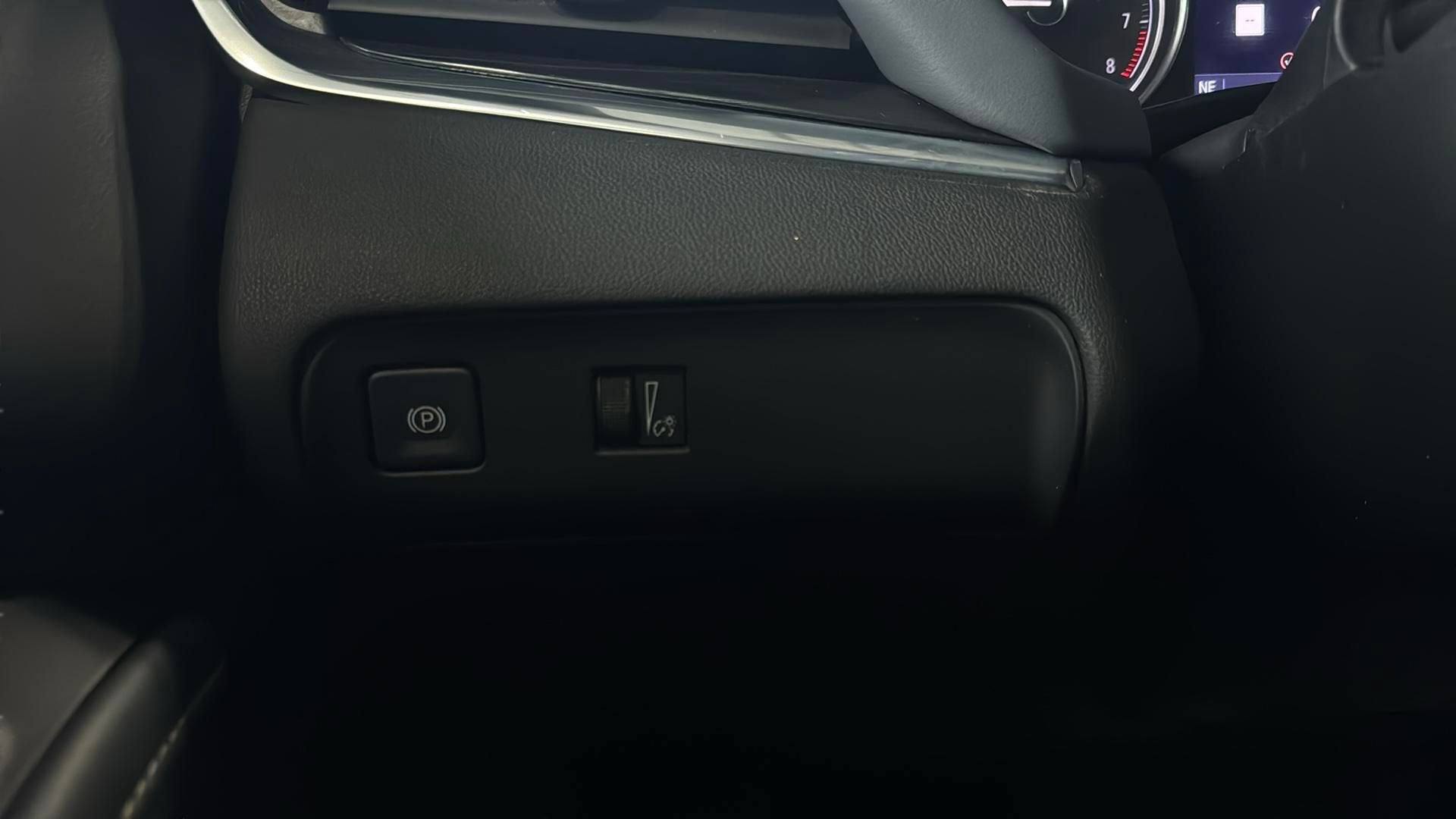 2022 Buick Enclave Essence