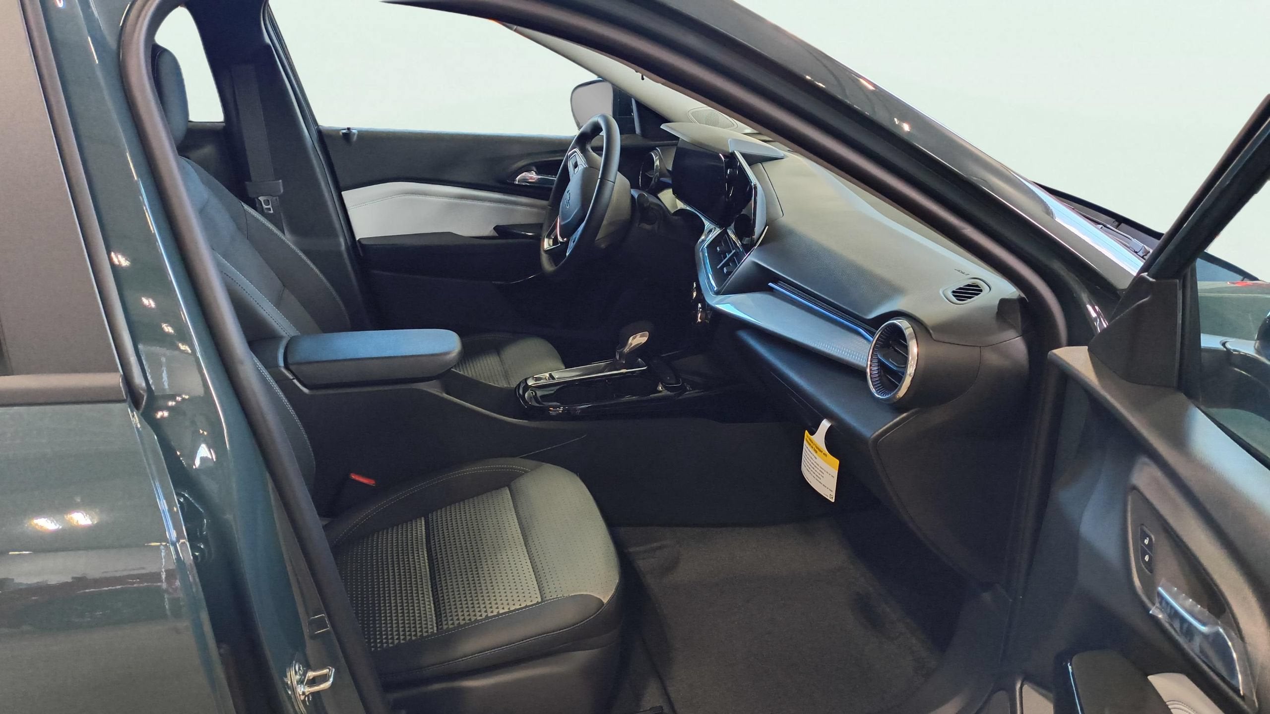 2026 Chevrolet Trax LT - Photo 16