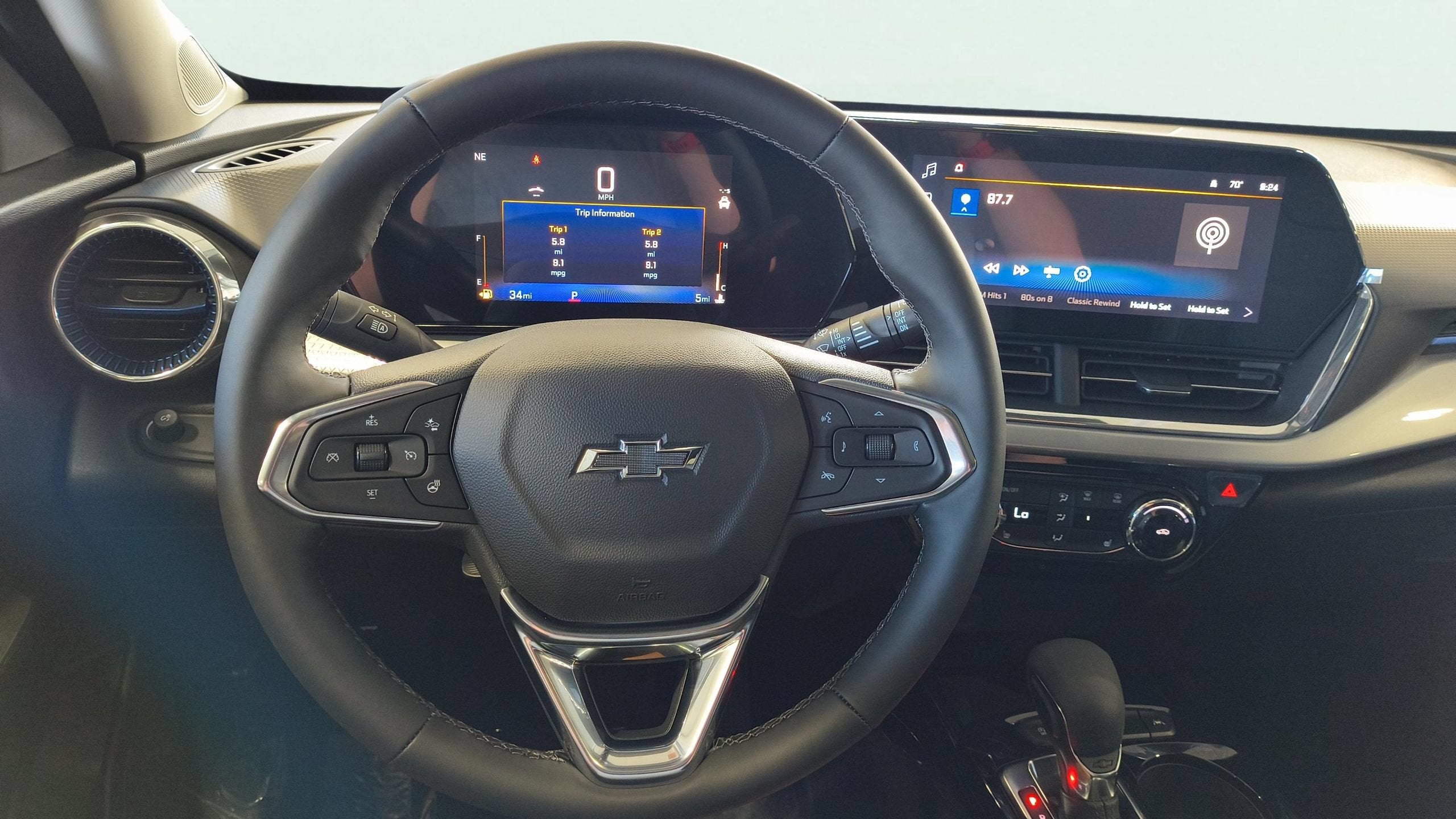 2026 Chevrolet Trax LT - Photo 17
