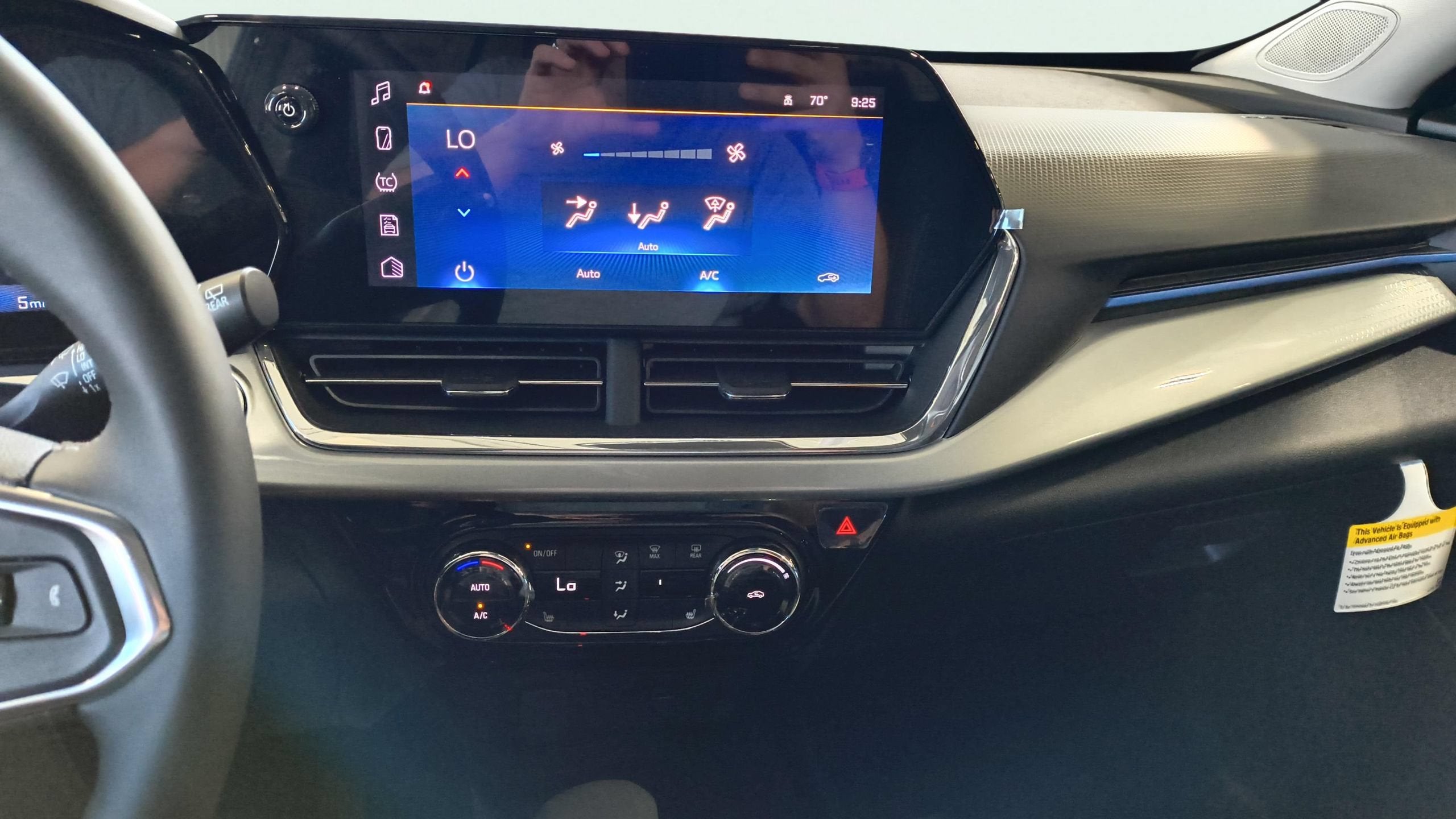 2026 Chevrolet Trax LT - Photo 24