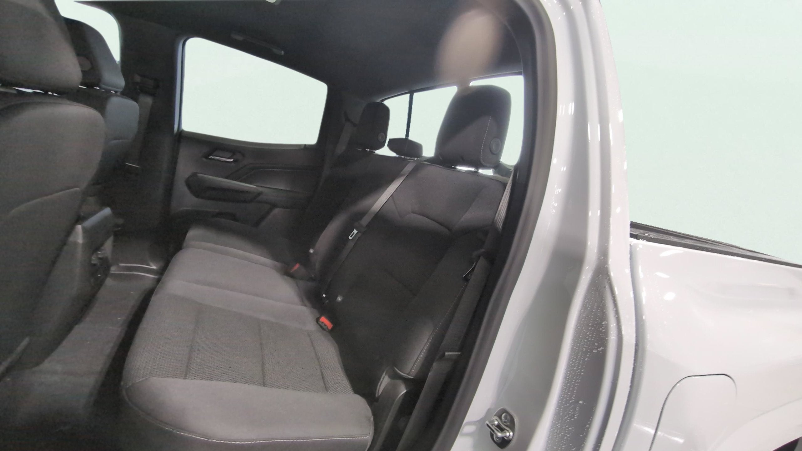 2026 Chevrolet Colorado LT - Photo 13