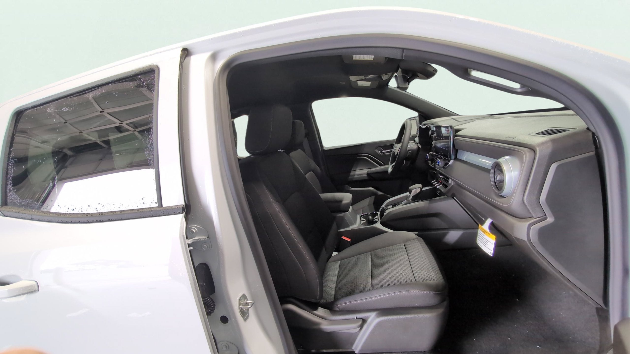 2026 Chevrolet Colorado LT - Photo 16