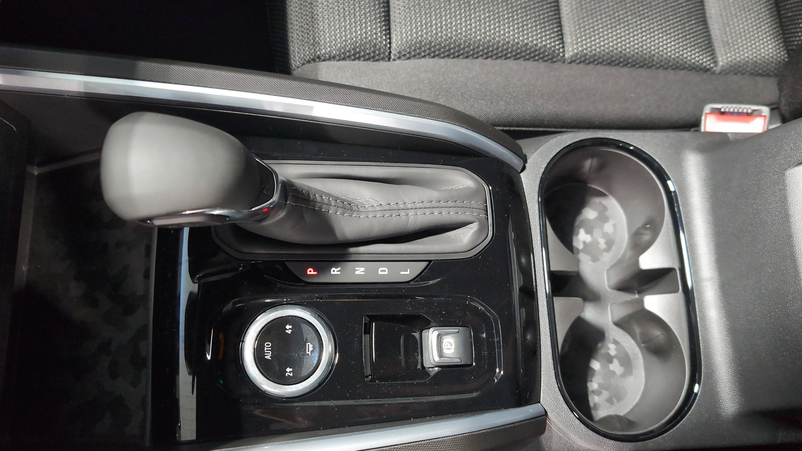 2026 Chevrolet Colorado LT - Photo 25
