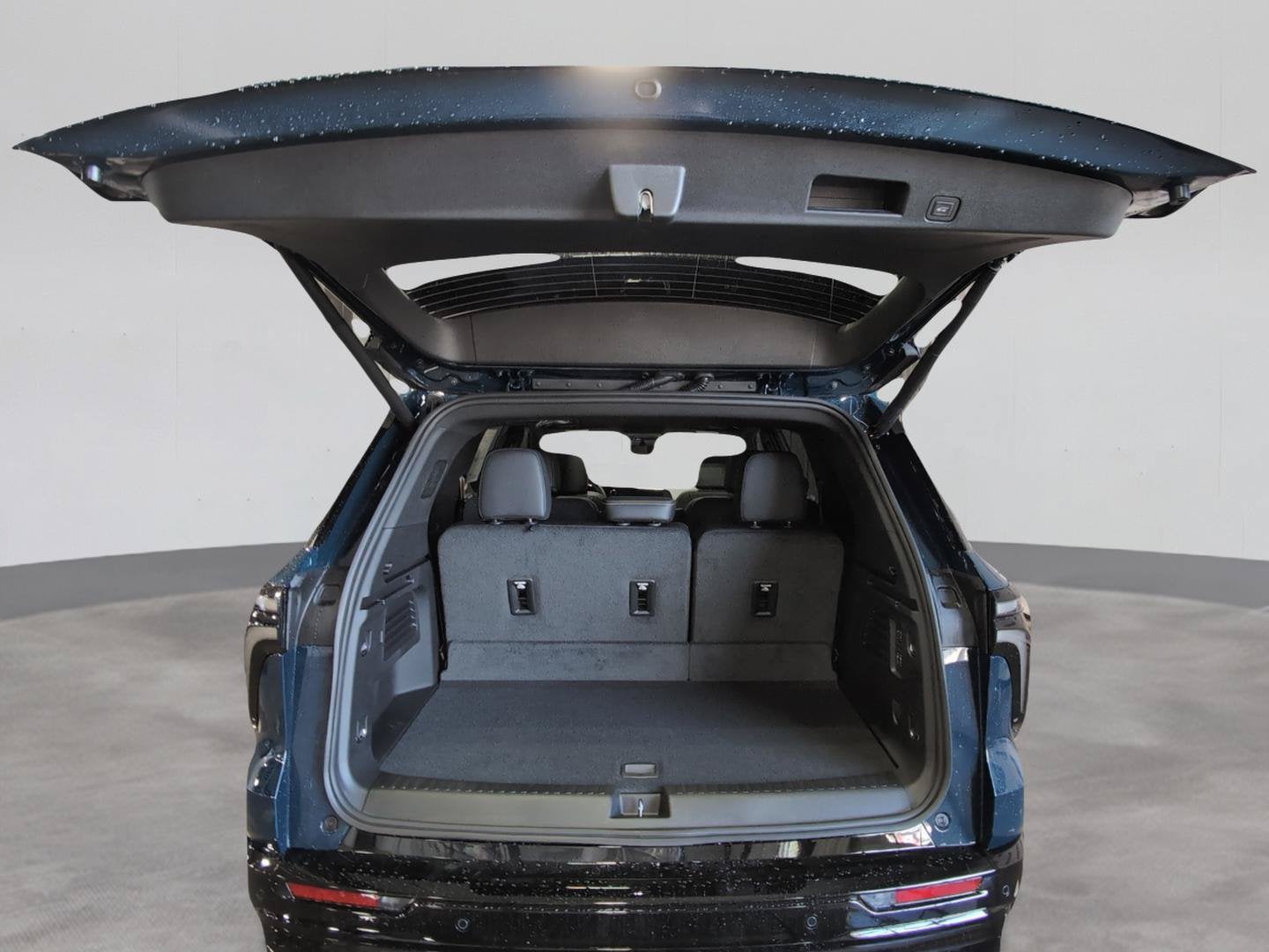 2027 Chevrolet Traverse High Country