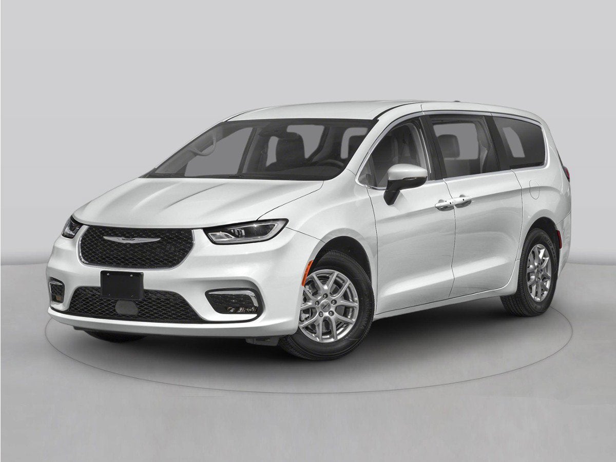 2023 Chrysler Pacifica Limited AWD's photo
