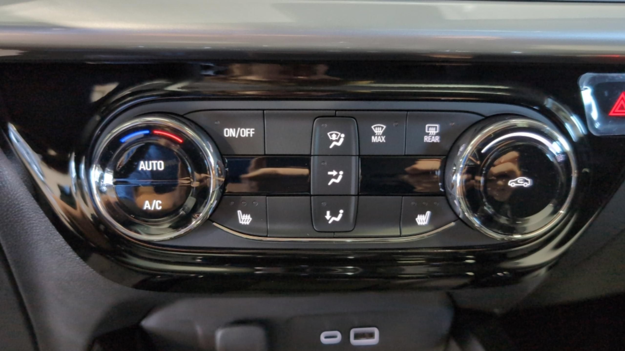 2026 Chevrolet Trax LT - Photo 24