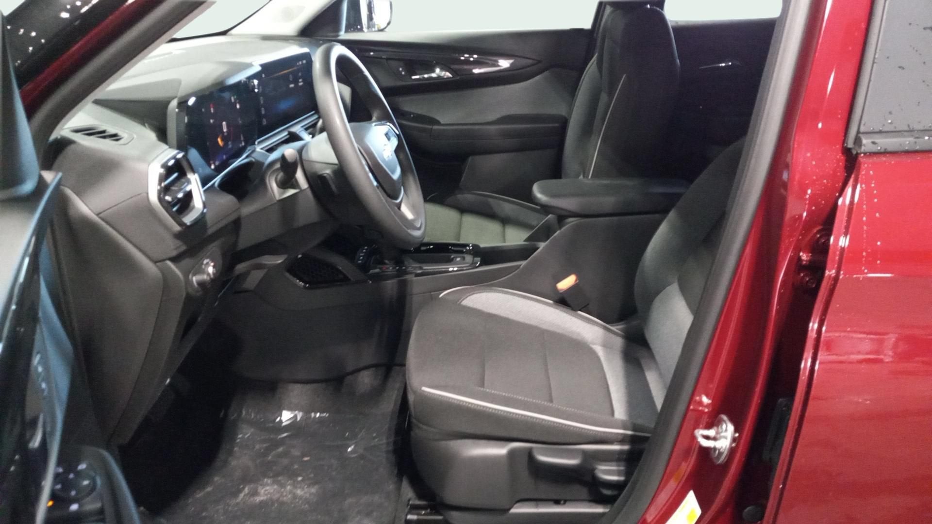 2025 Chevrolet Trailblazer LS
